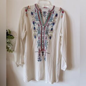 Johnny Was Embroidered Flowers Off White Tunic - M